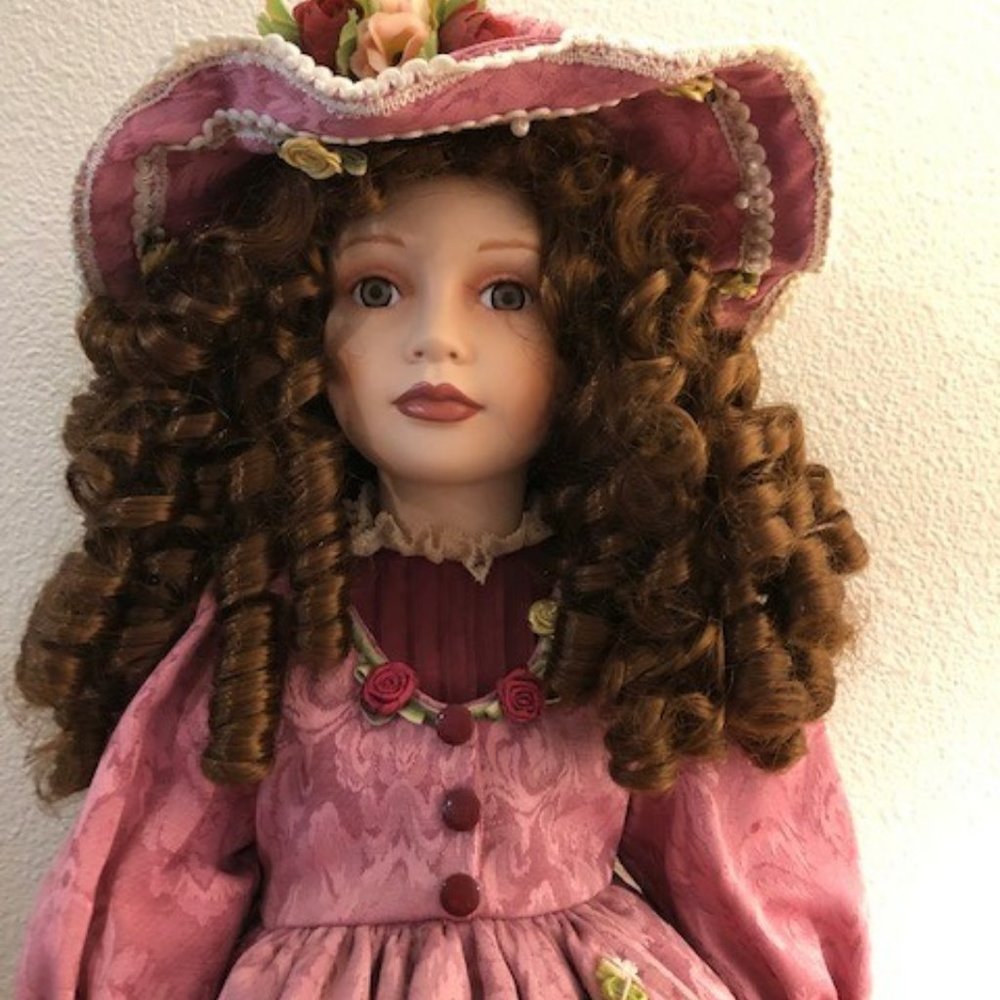 Court of Dolls Annabelle